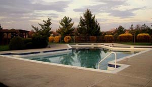 west guth park pool